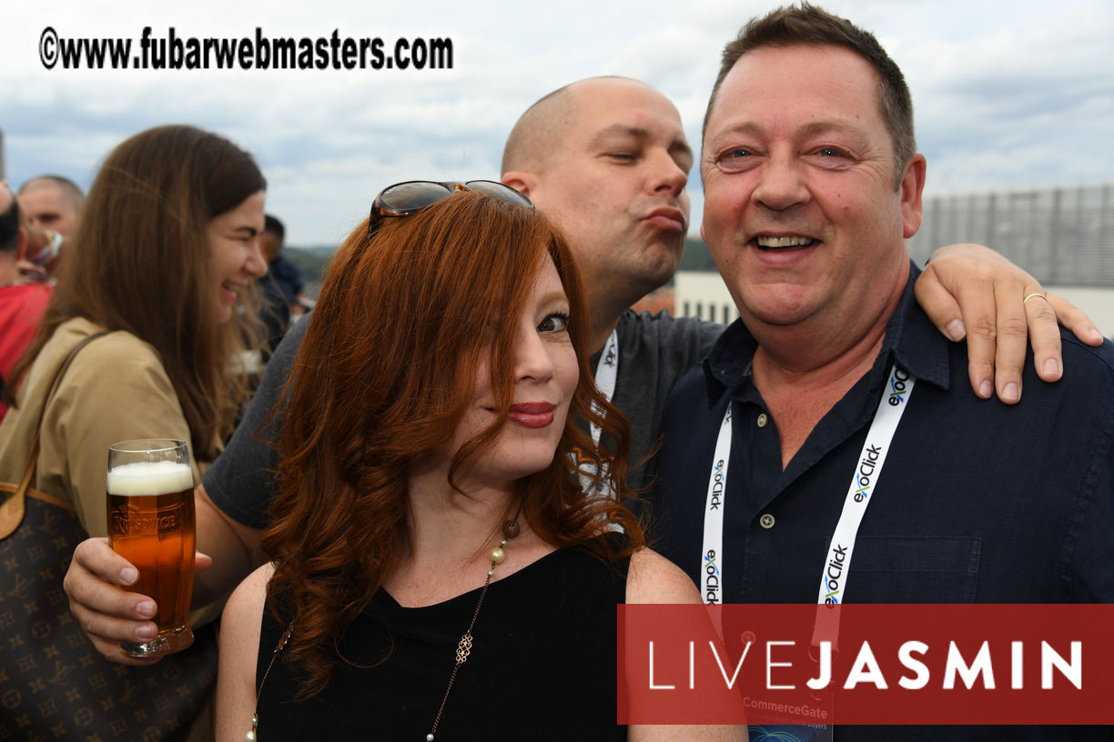 MojoCload Early Bird Happy Hour