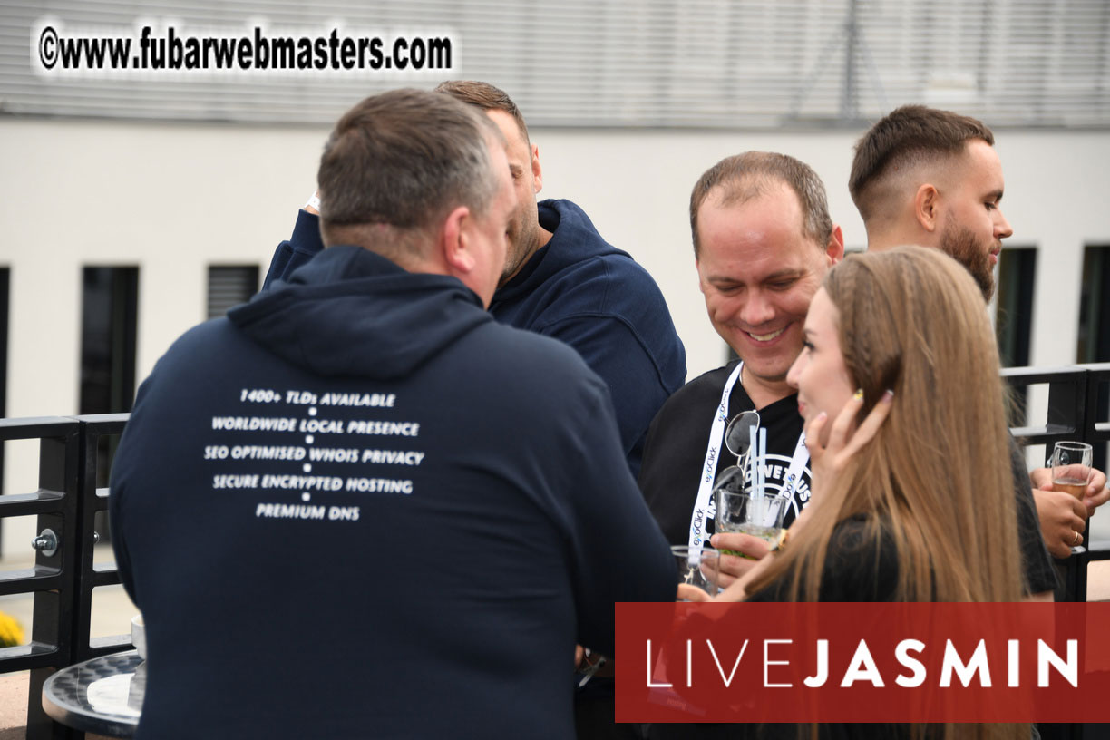 MojoCload Early Bird Happy Hour