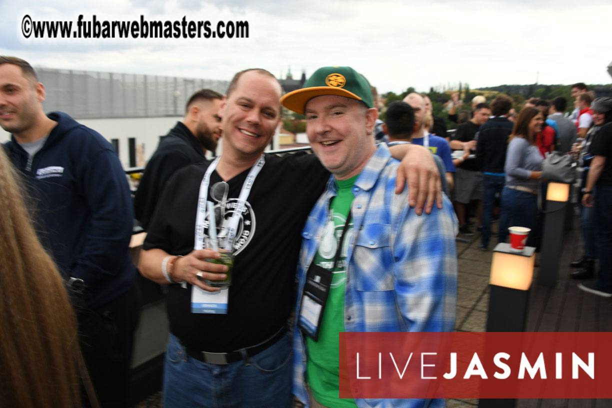 MojoCload Early Bird Happy Hour