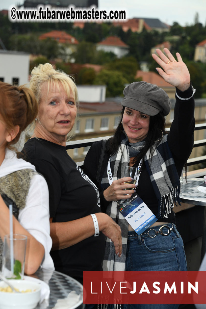 MojoCload Early Bird Happy Hour