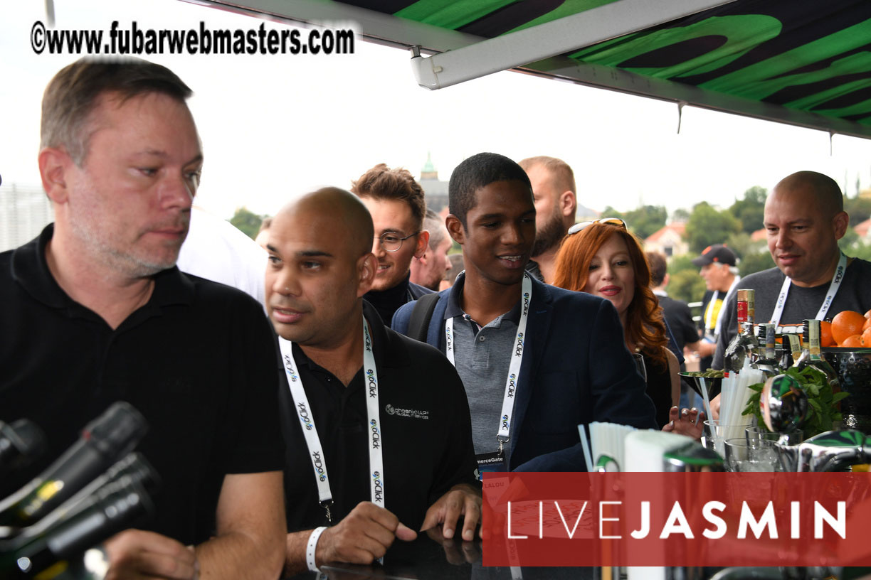 MojoCload Early Bird Happy Hour