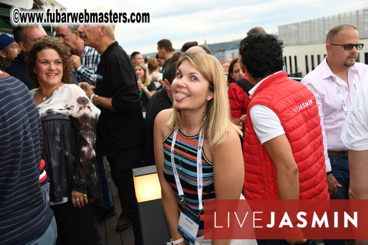 MojoCload Early Bird Happy Hour