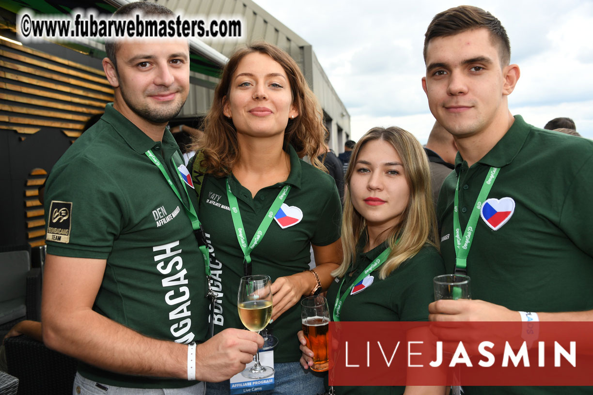 MojoCload Early Bird Happy Hour