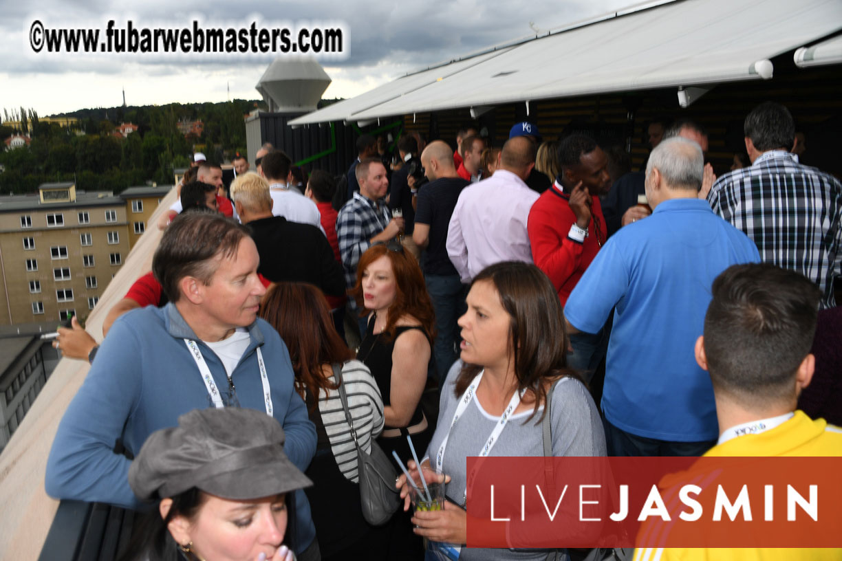 MojoCload Early Bird Happy Hour