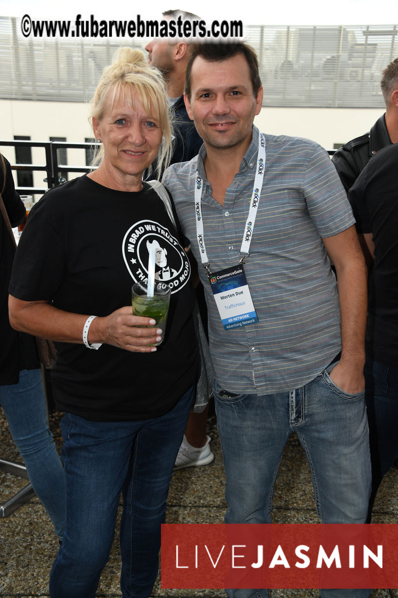 MojoCload Early Bird Happy Hour