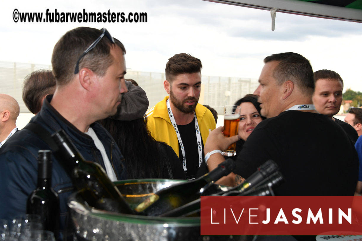 MojoCload Early Bird Happy Hour