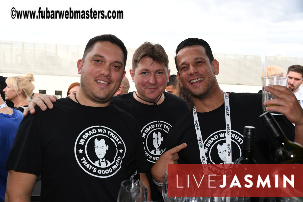 MojoCload Early Bird Happy Hour