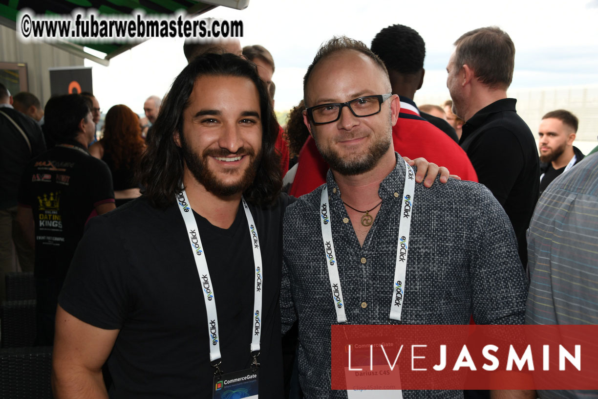 MojoCload Early Bird Happy Hour