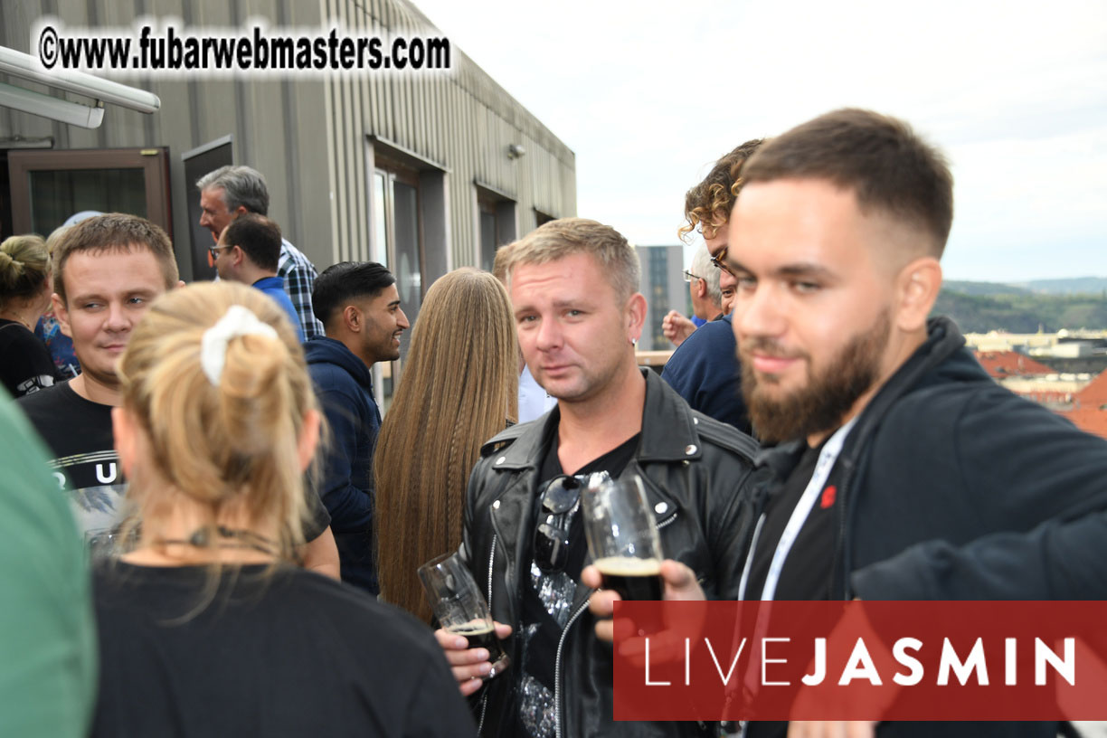 MojoCload Early Bird Happy Hour