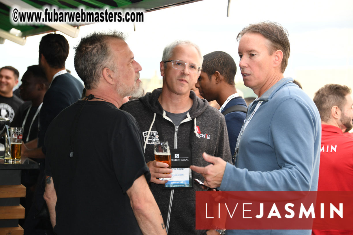 MojoCload Early Bird Happy Hour