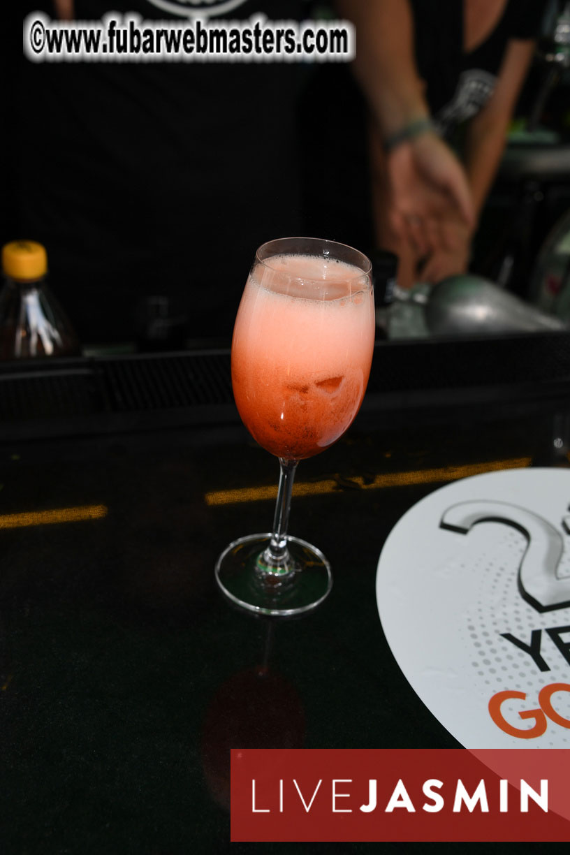 MojoCload Early Bird Happy Hour