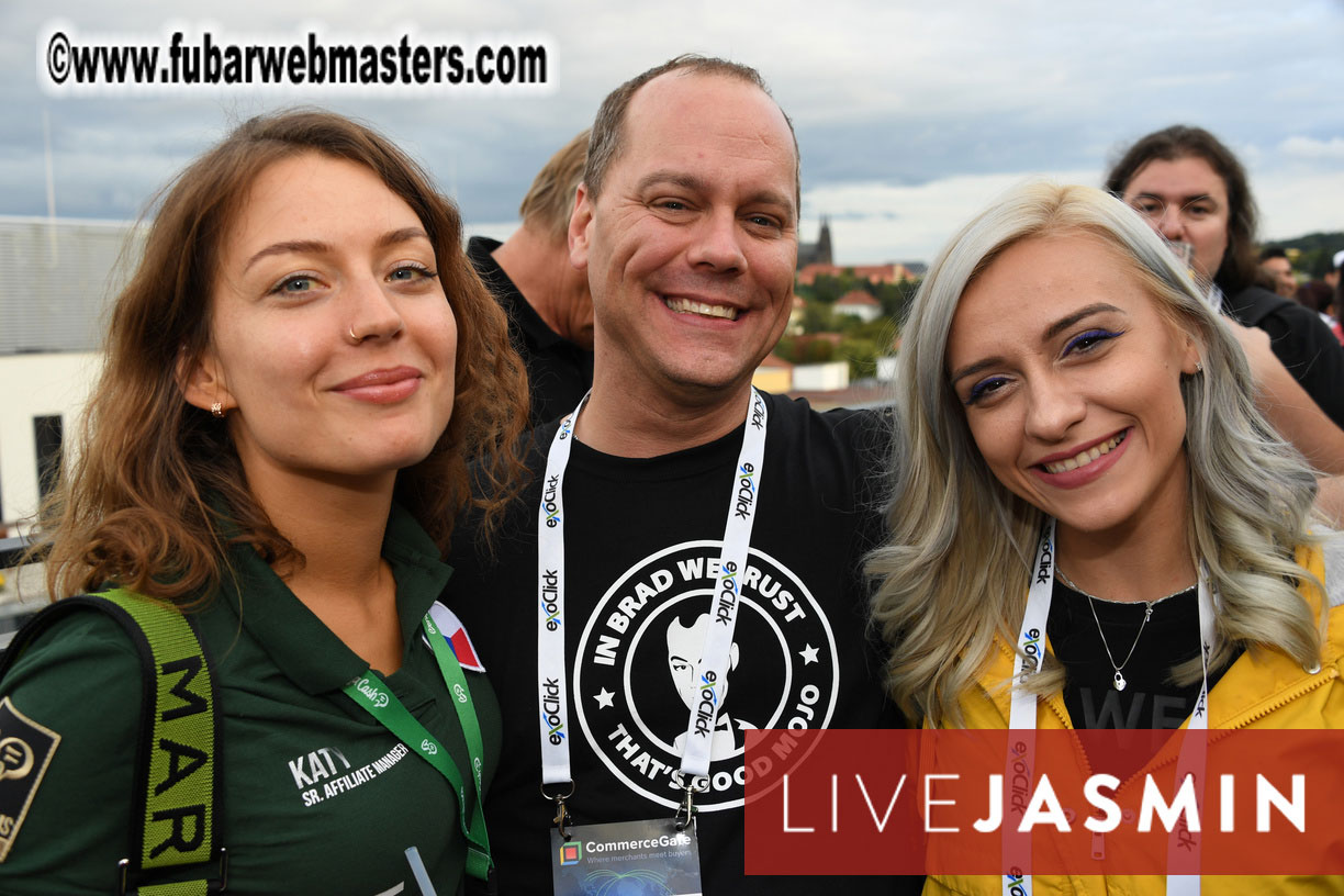 MojoCload Early Bird Happy Hour