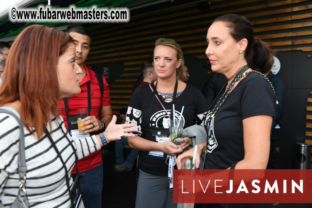 MojoCload Early Bird Happy Hour