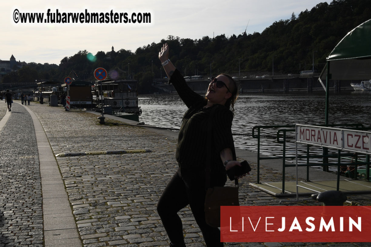 NewMediaServices - Flirt4Free River Cruise