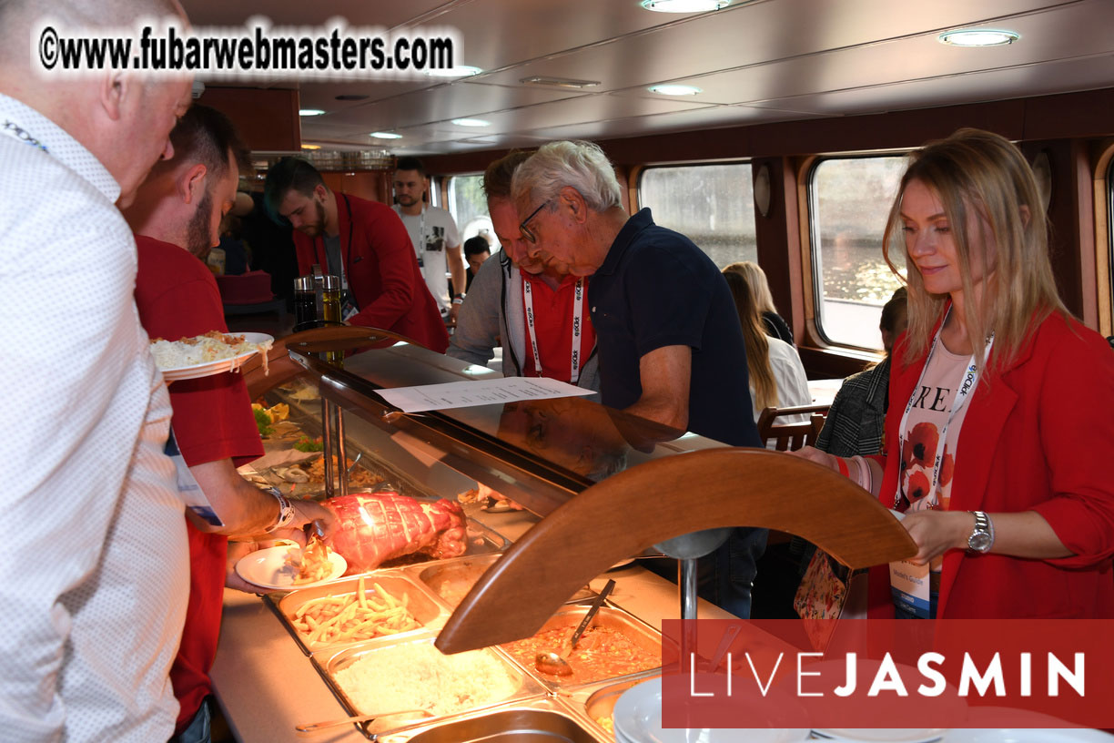 NewMediaServices - Flirt4Free River Cruise