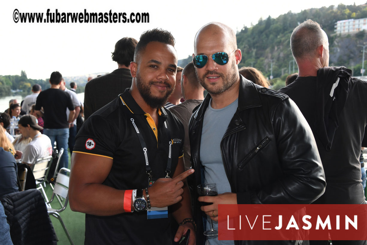 NewMediaServices - Flirt4Free River Cruise