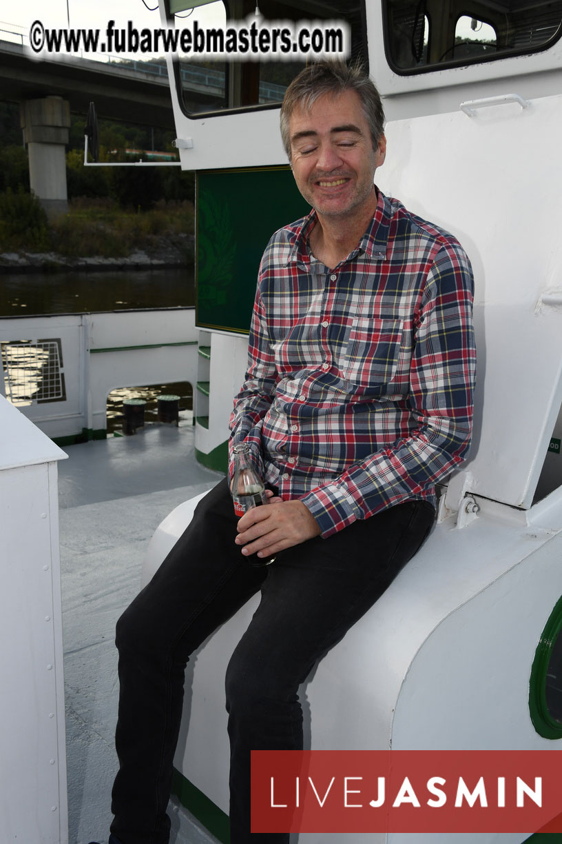 NewMediaServices - Flirt4Free River Cruise