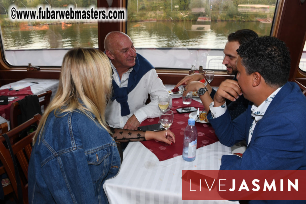 NewMediaServices - Flirt4Free River Cruise