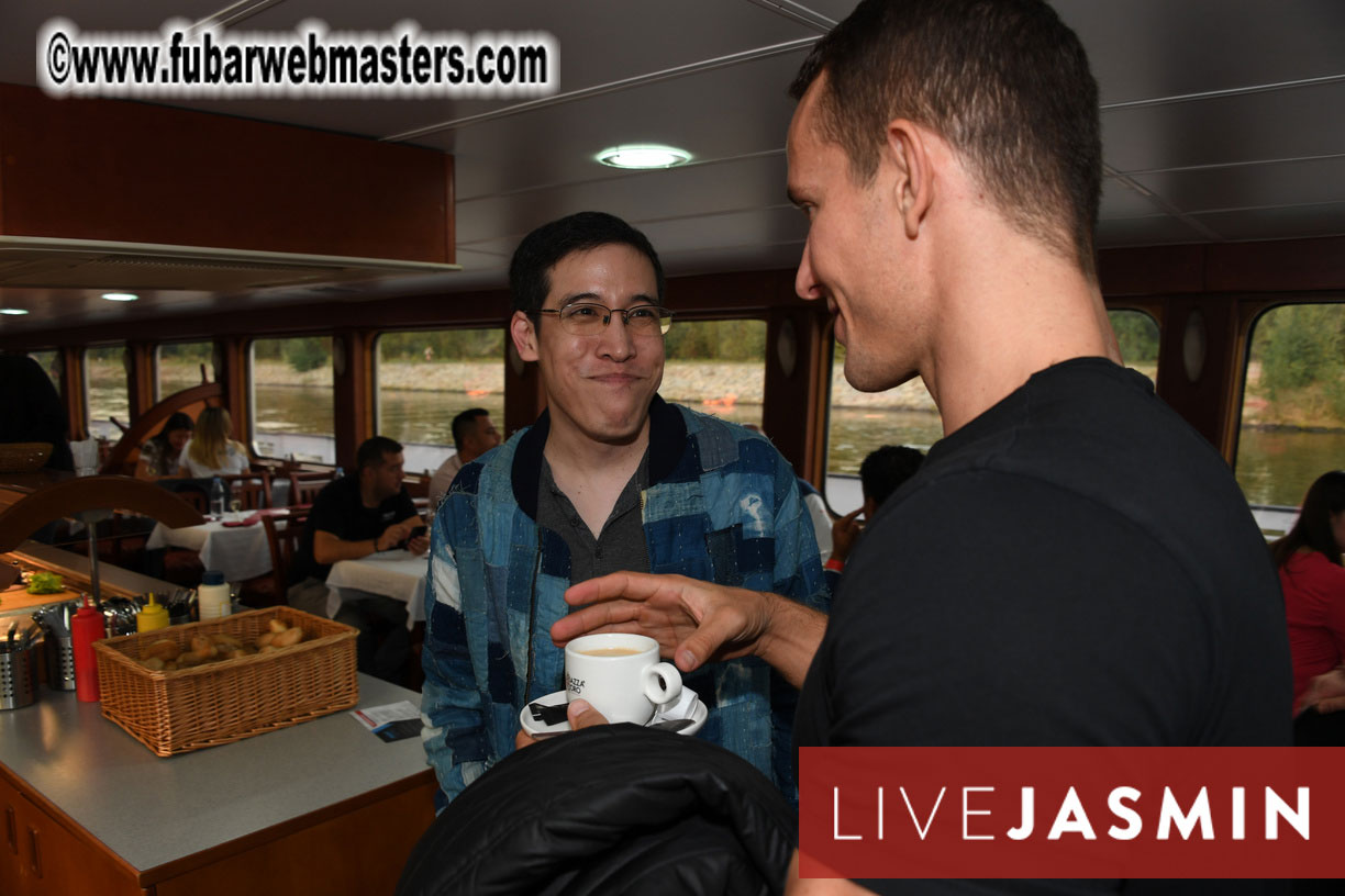 NewMediaServices - Flirt4Free River Cruise