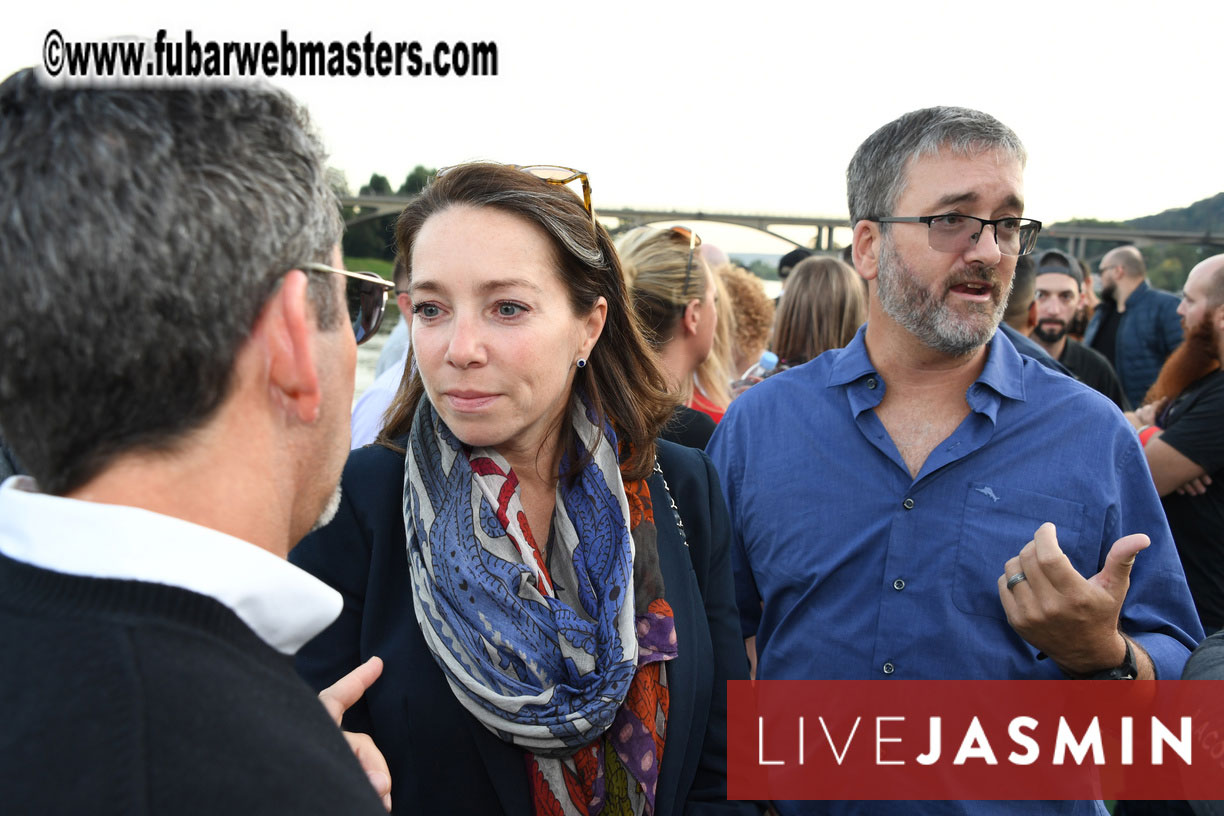 NewMediaServices - Flirt4Free River Cruise