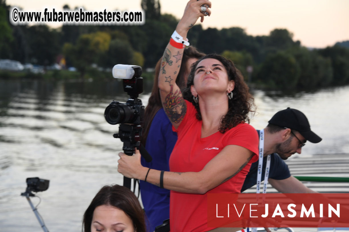 NewMediaServices - Flirt4Free River Cruise