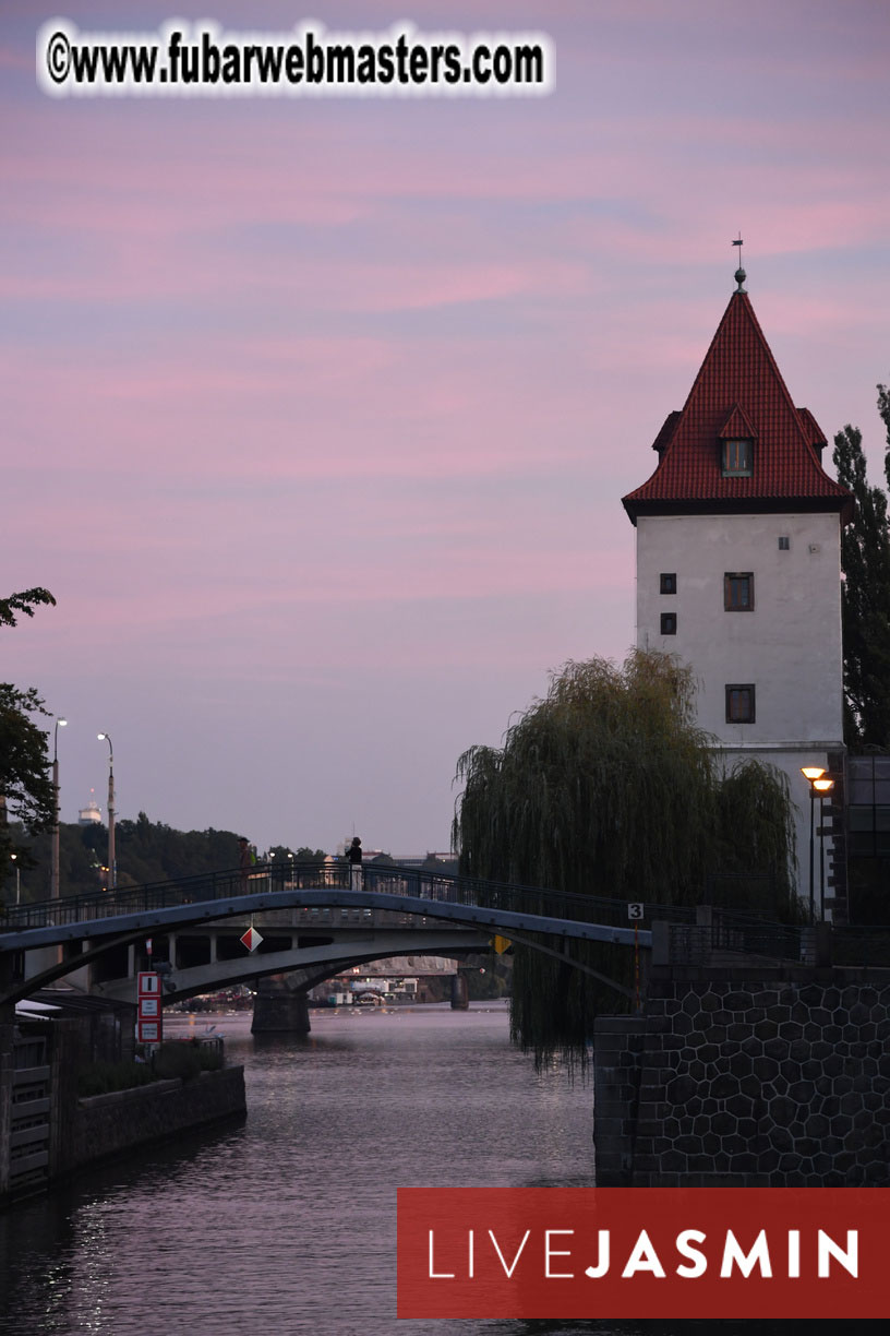 NewMediaServices - Flirt4Free River Cruise