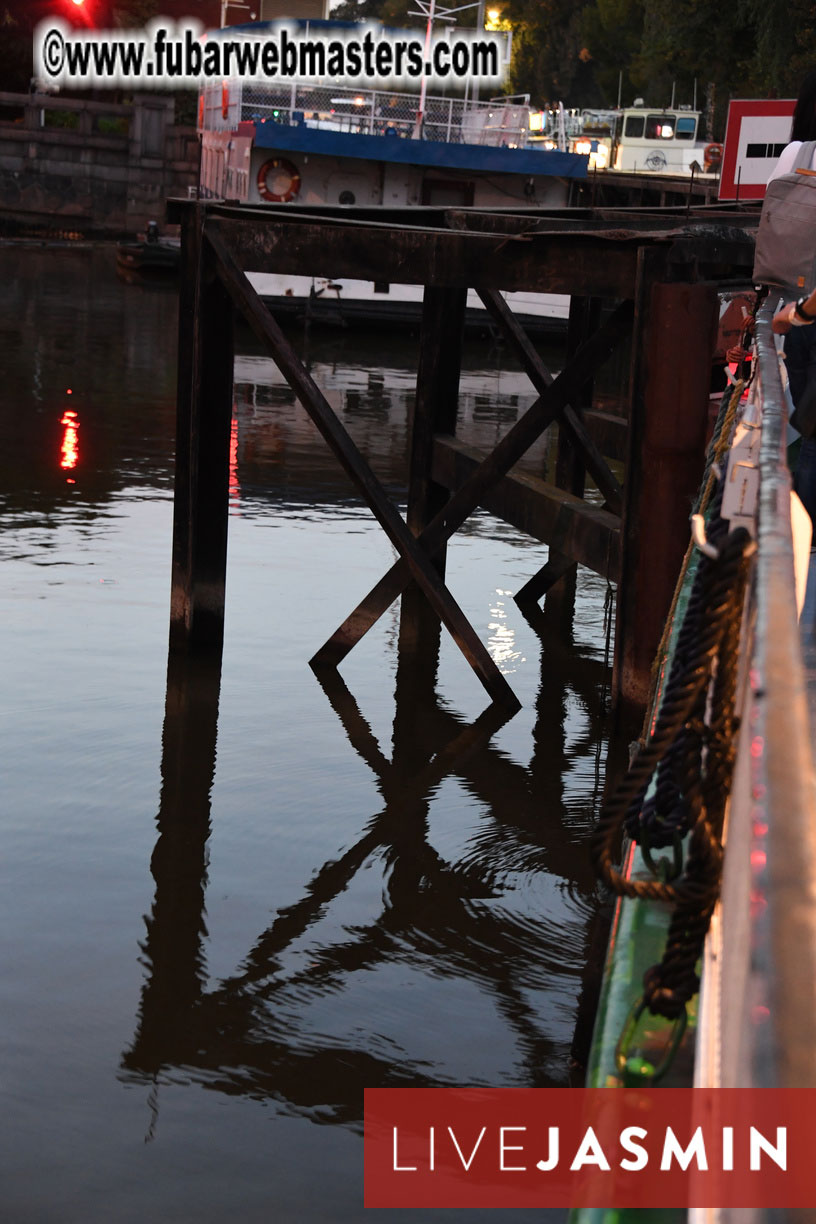 NewMediaServices - Flirt4Free River Cruise