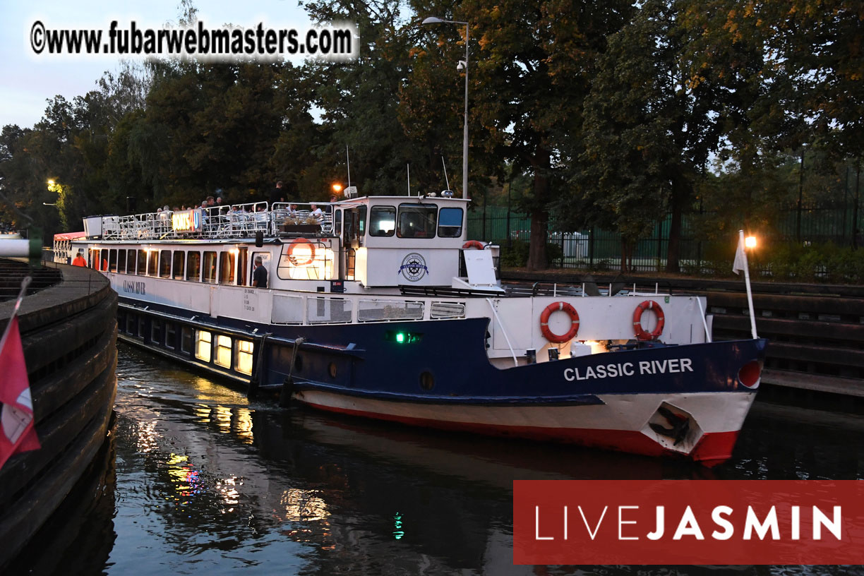 NewMediaServices - Flirt4Free River Cruise