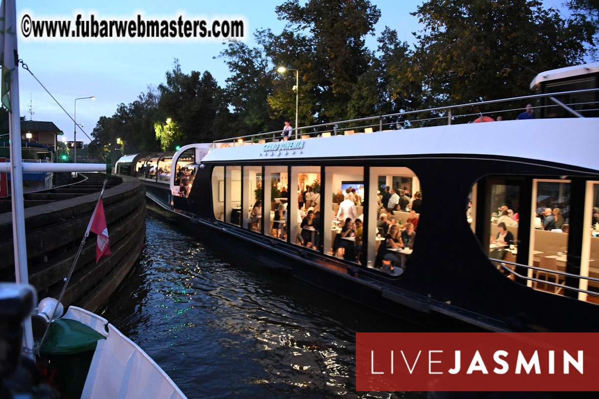 NewMediaServices - Flirt4Free River Cruise