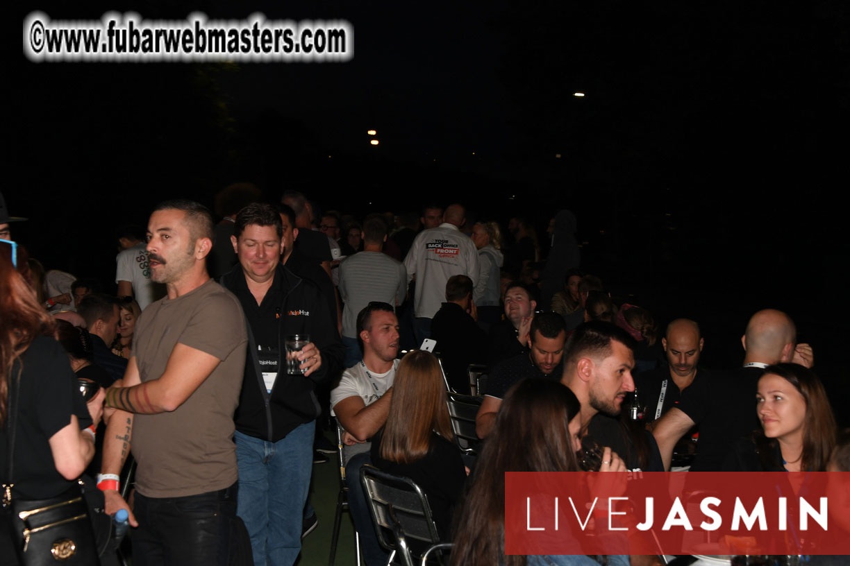 NewMediaServices - Flirt4Free River Cruise