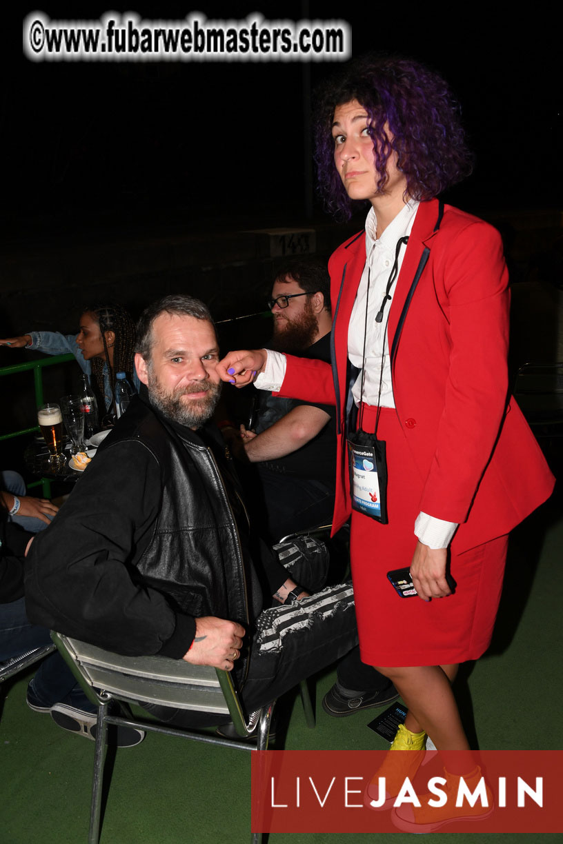 NewMediaServices - Flirt4Free River Cruise