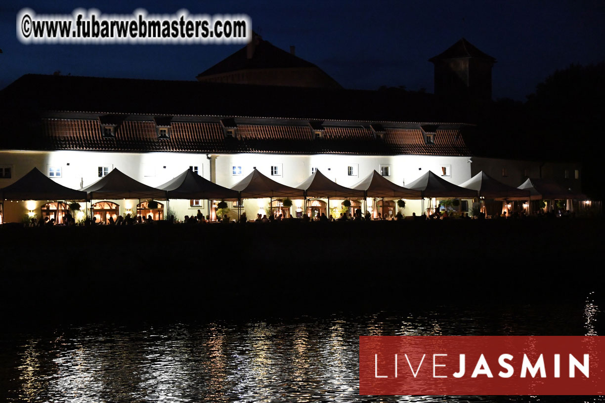 NewMediaServices - Flirt4Free River Cruise