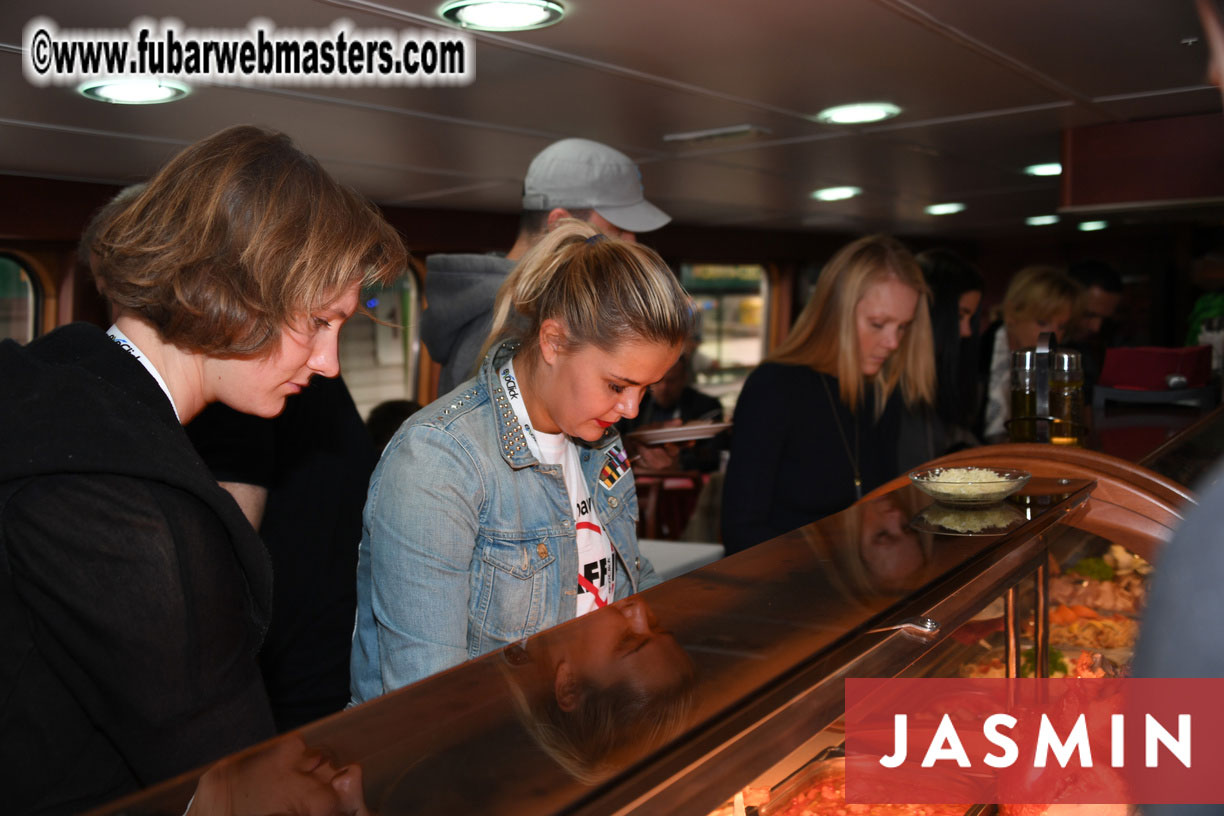 SMS Cams/Flirt4Free River Cruise