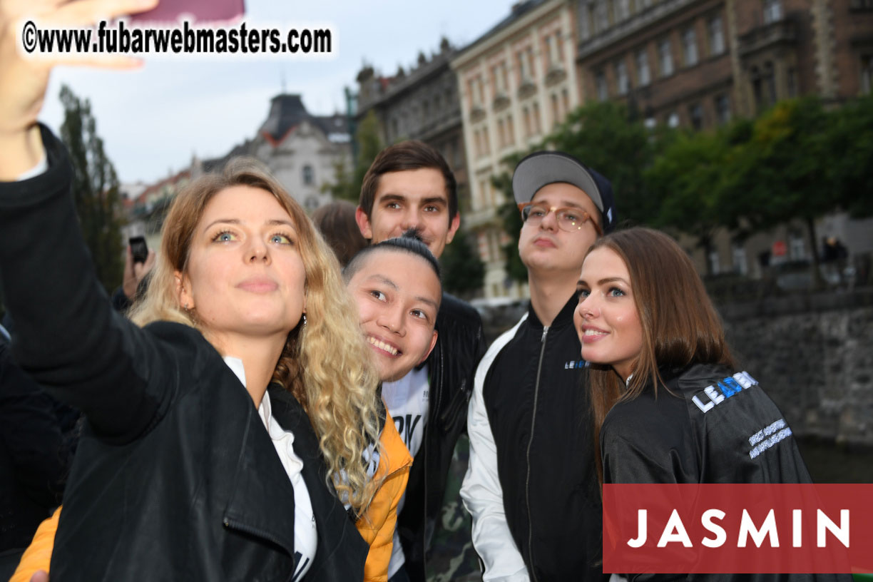 SMS Cams/Flirt4Free River Cruise