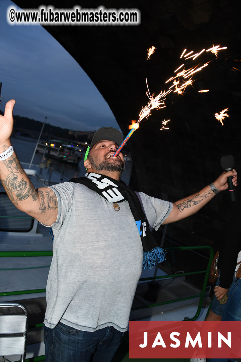 SMS Cams/Flirt4Free River Cruise