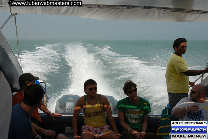 Speedboat Island Hopping