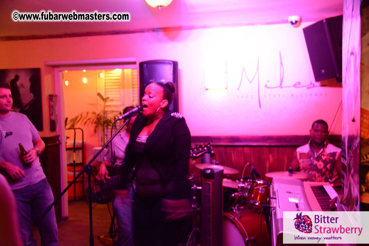 Reporo Party at the Mundo Bizarro