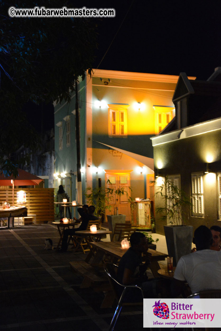 Reporo Party at the Mundo Bizarro