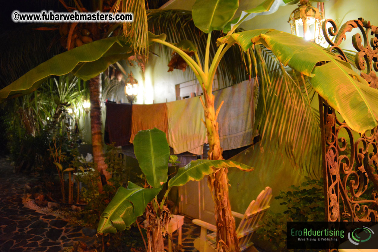 Reporo Party at the Mundo Bizarro