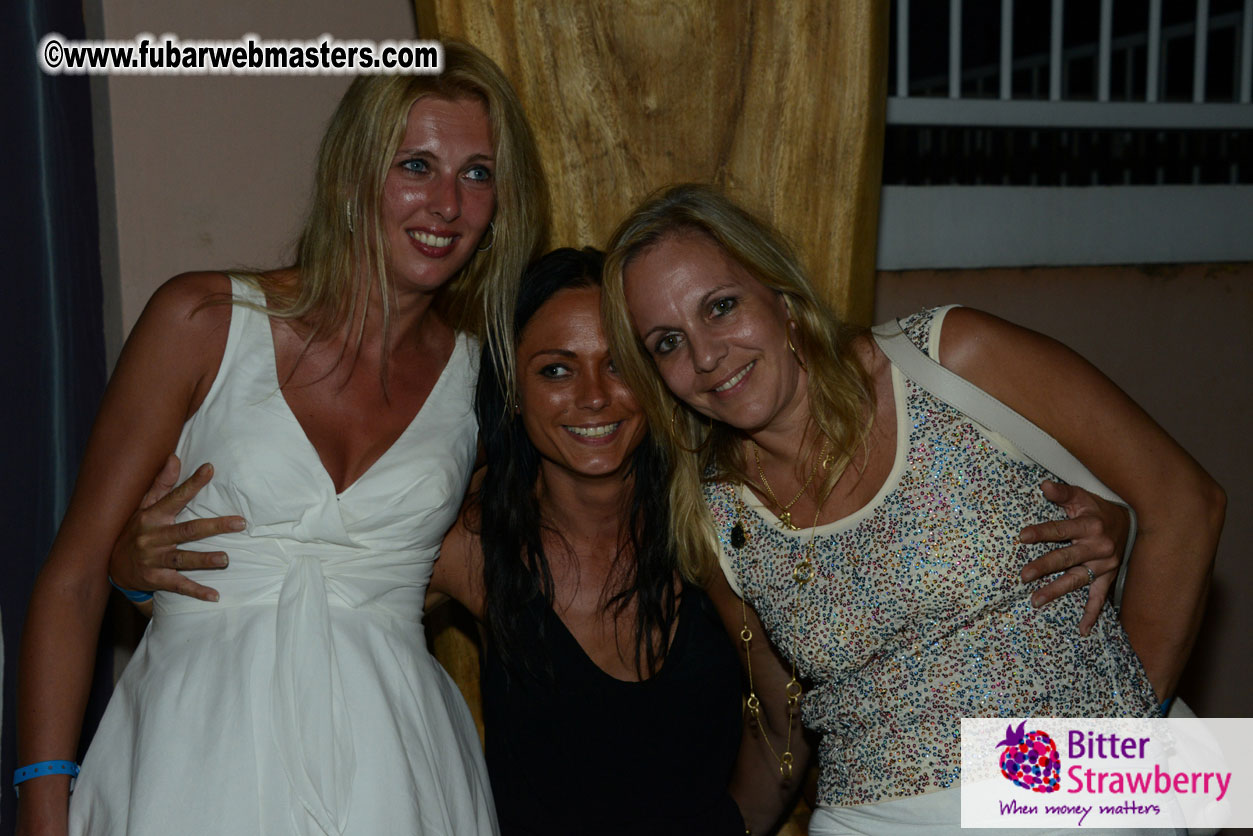 Reporo Party at the Mundo Bizarro