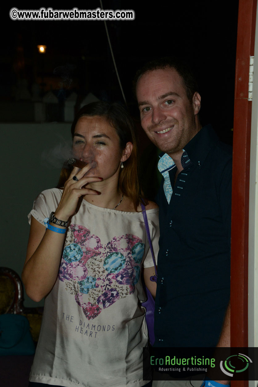 Reporo Party at the Mundo Bizarro