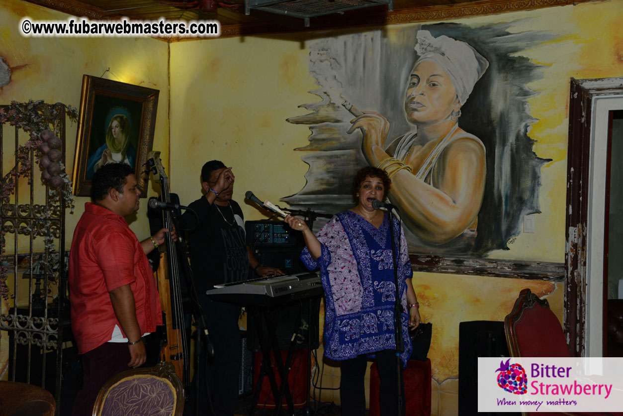 Reporo Party at the Mundo Bizarro