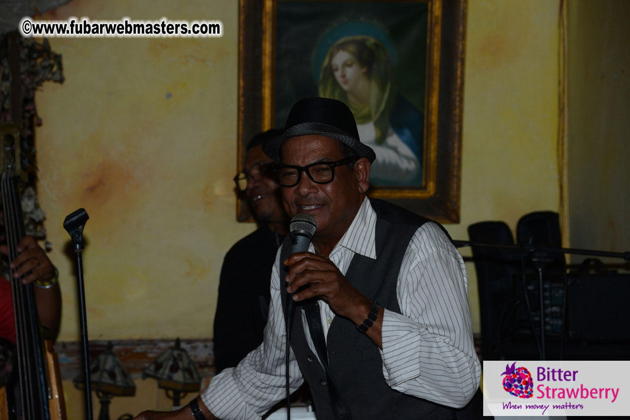 Reporo Party at the Mundo Bizarro