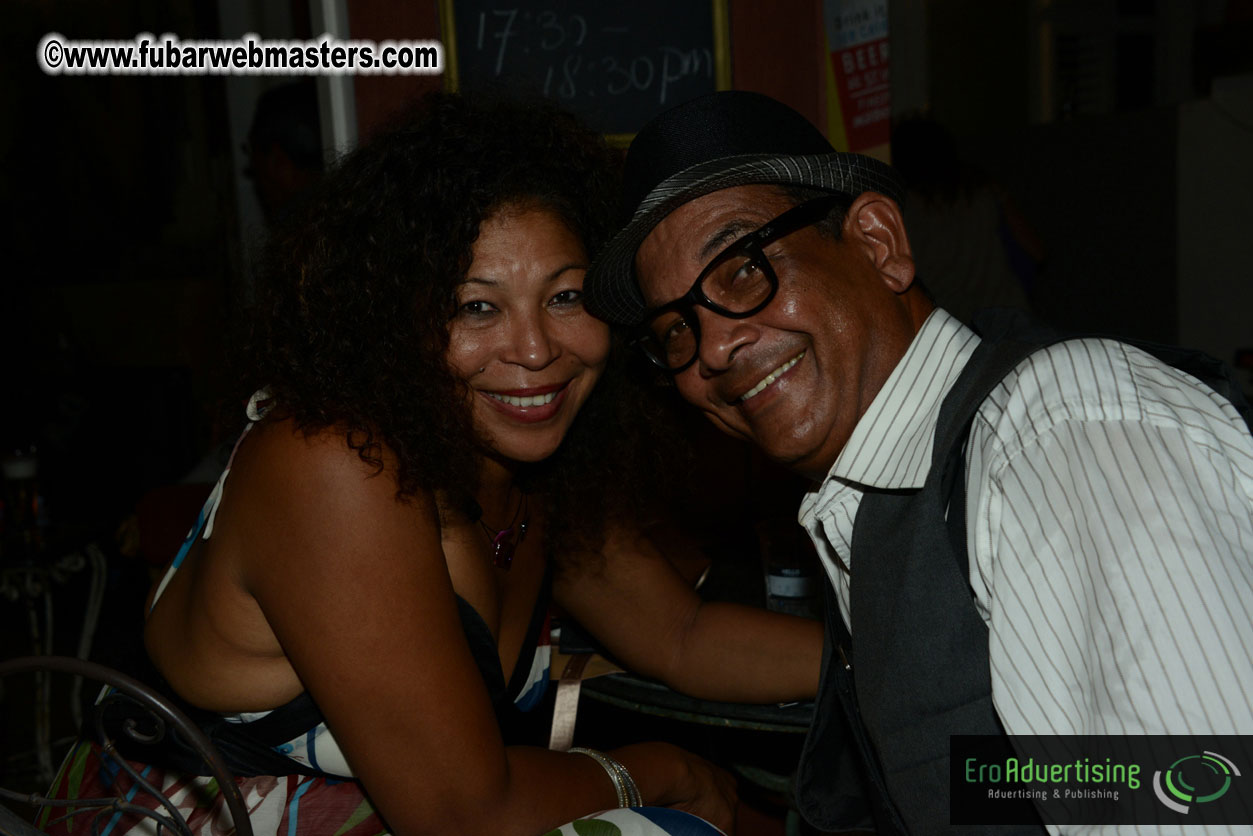 Reporo Party at the Mundo Bizarro