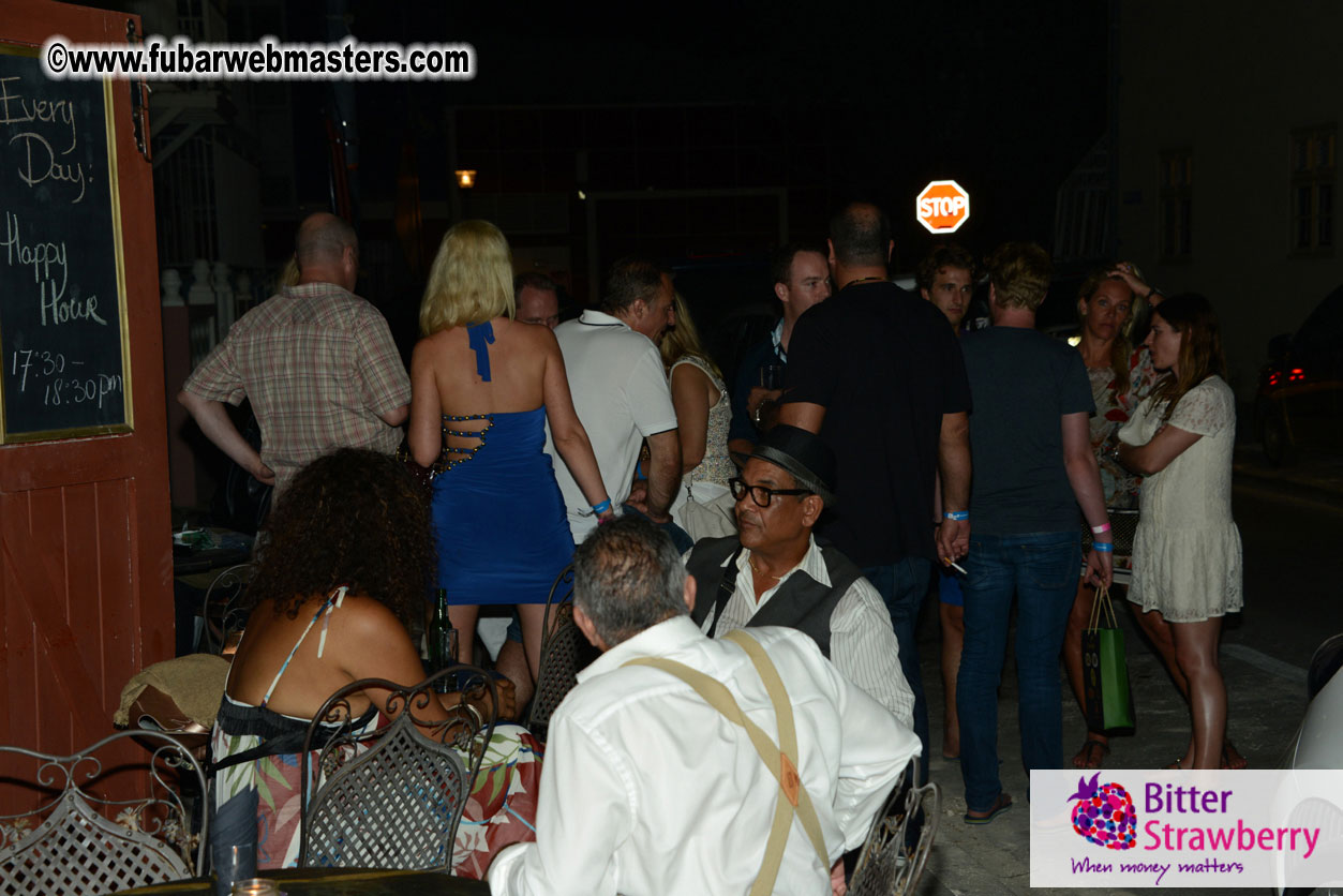 Reporo Party at the Mundo Bizarro