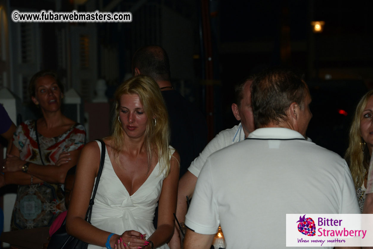 Reporo Party at the Mundo Bizarro