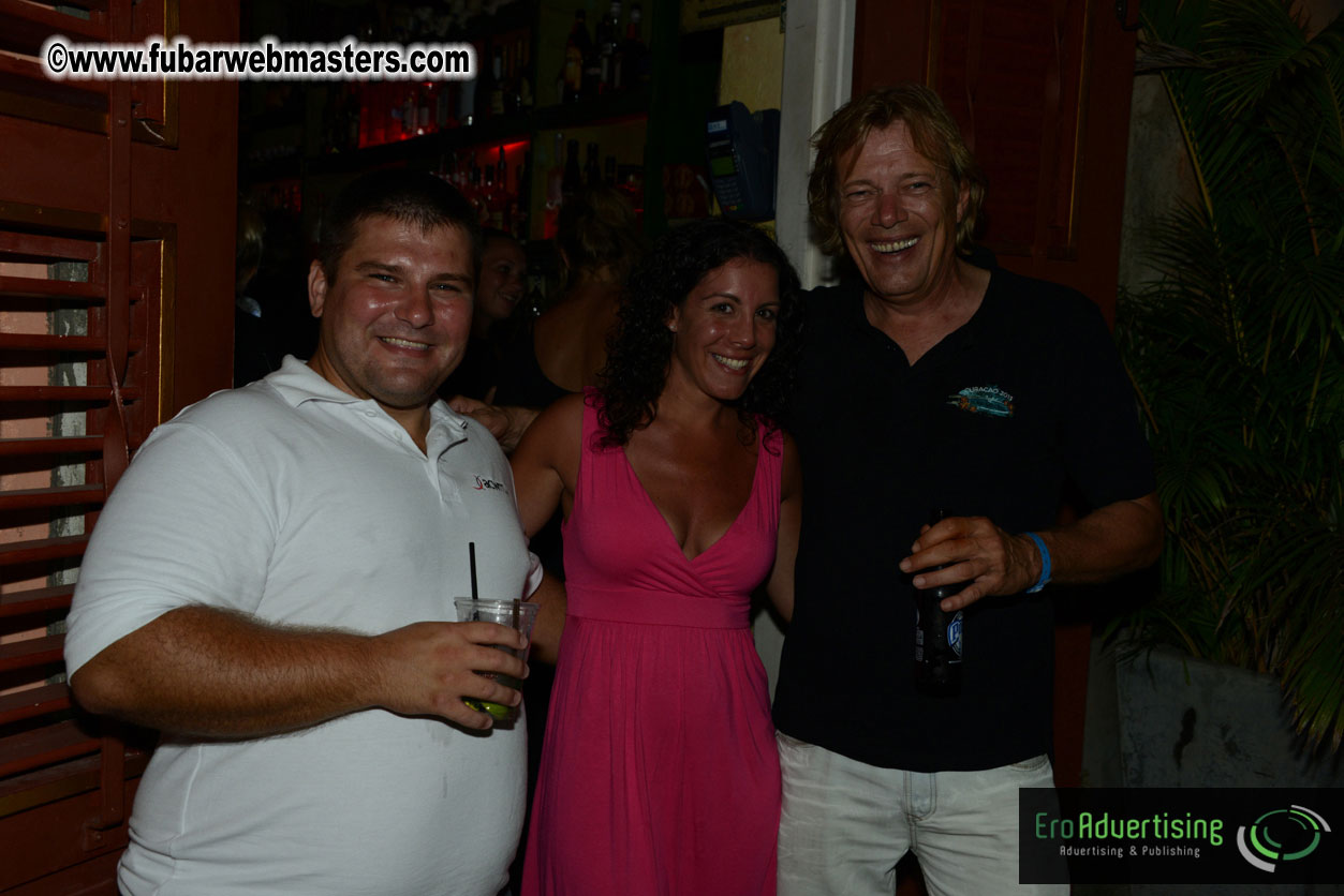 Reporo Party at the Mundo Bizarro