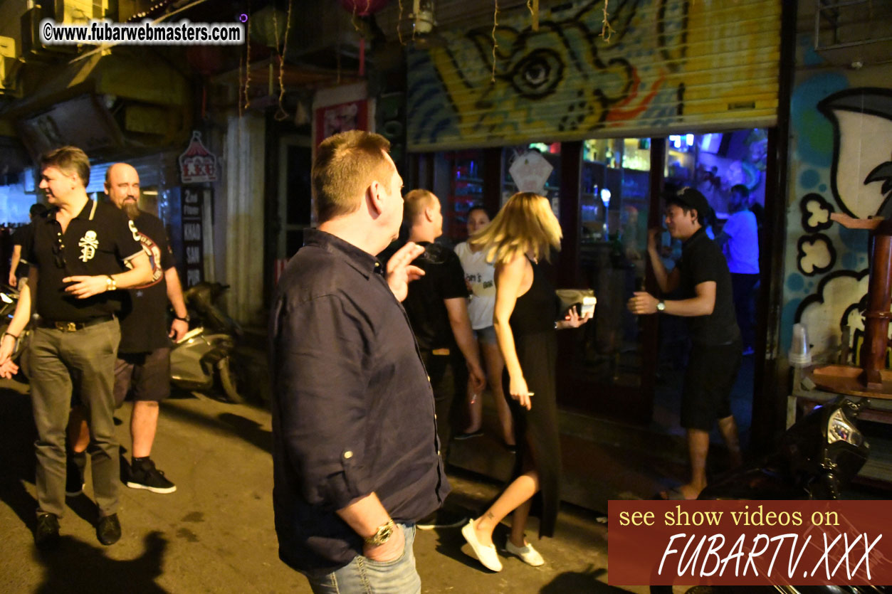 Toms Bar - beware of pickpockets