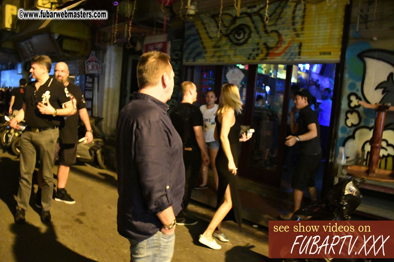 Toms Bar - beware of pickpockets