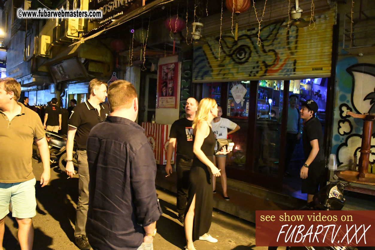 Toms Bar - beware of pickpockets